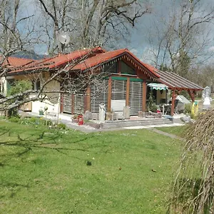  Ferienhaus Ferienhaus Hanni's Lindenhäusl Schönau